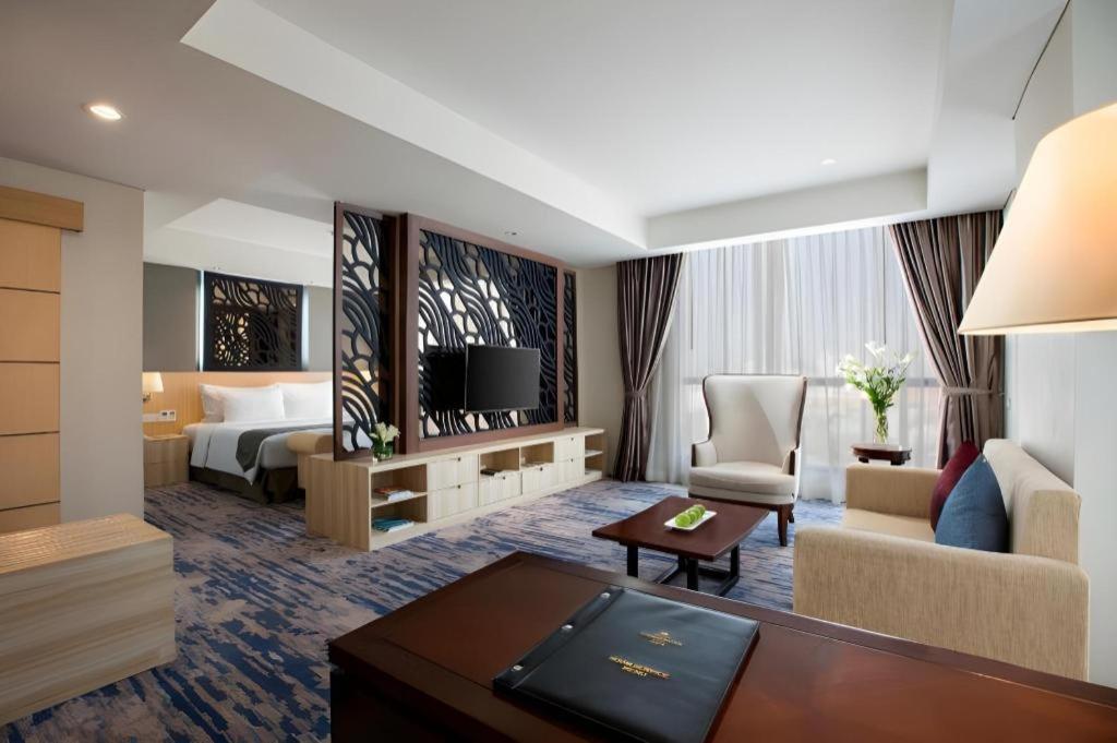 Hotel Grandhika Pemuda Semarang Esterno foto
