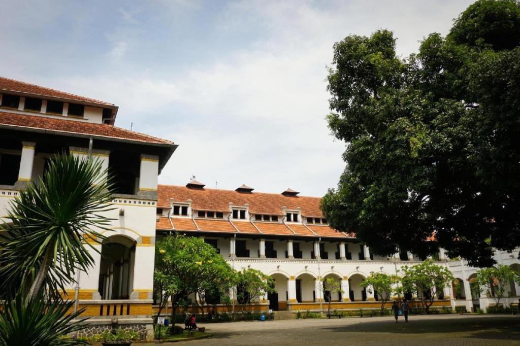 Hotel Grandhika Pemuda Semarang Esterno foto