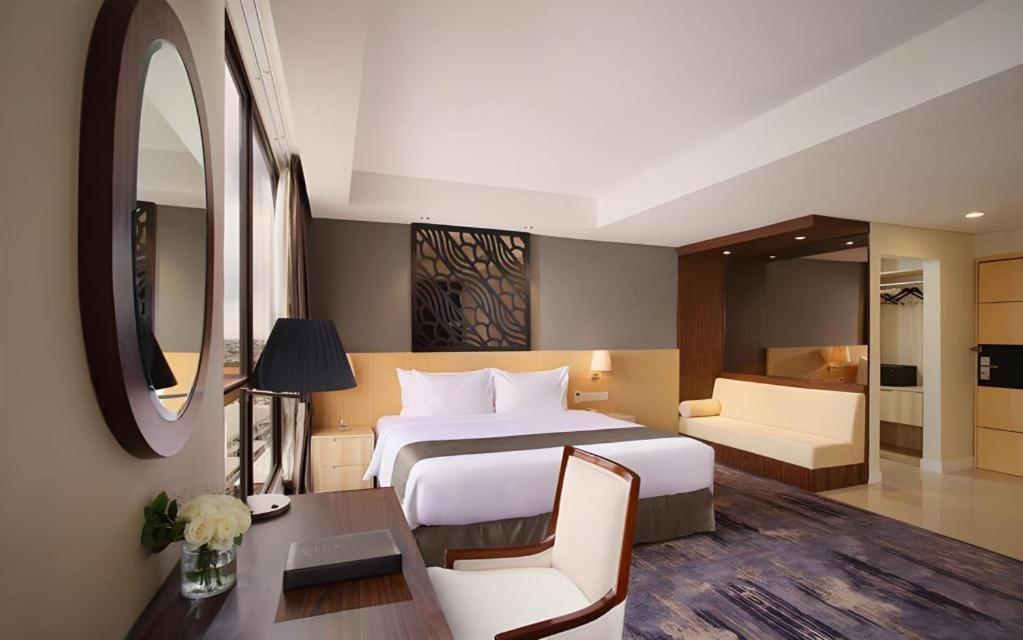 Hotel Grandhika Pemuda Semarang Esterno foto