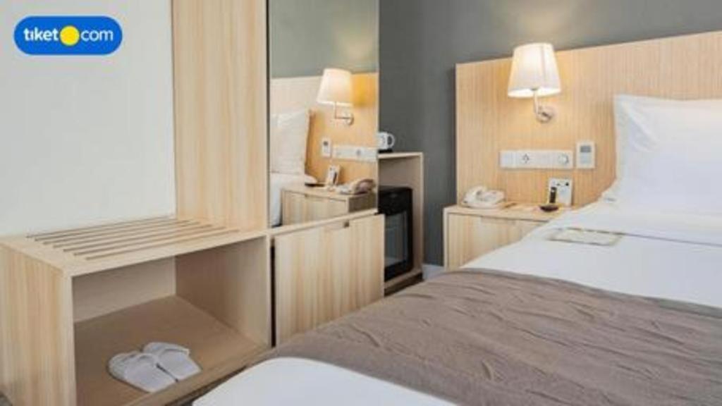 Hotel Grandhika Pemuda Semarang Esterno foto