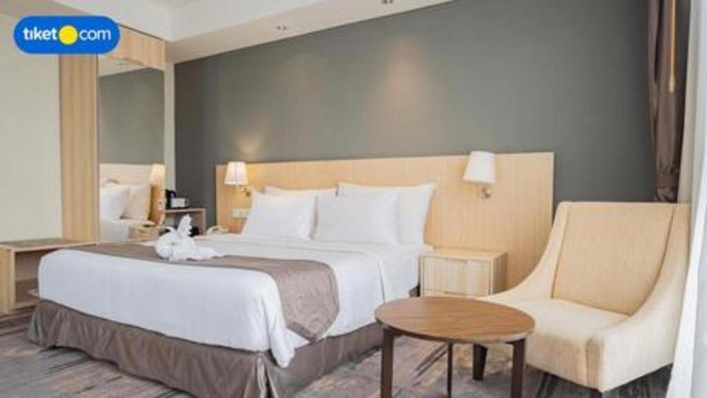 Hotel Grandhika Pemuda Semarang Esterno foto