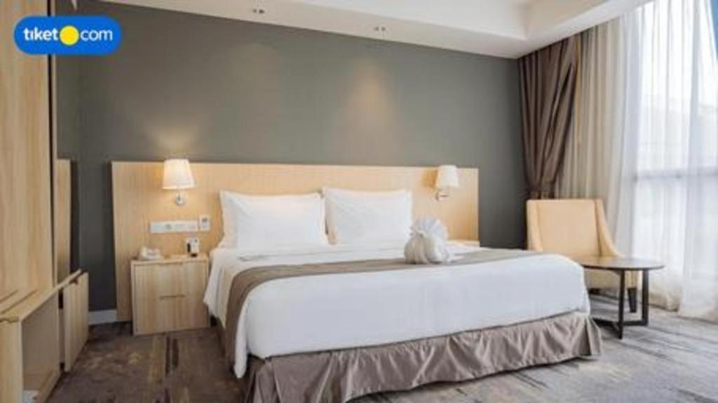 Hotel Grandhika Pemuda Semarang Esterno foto