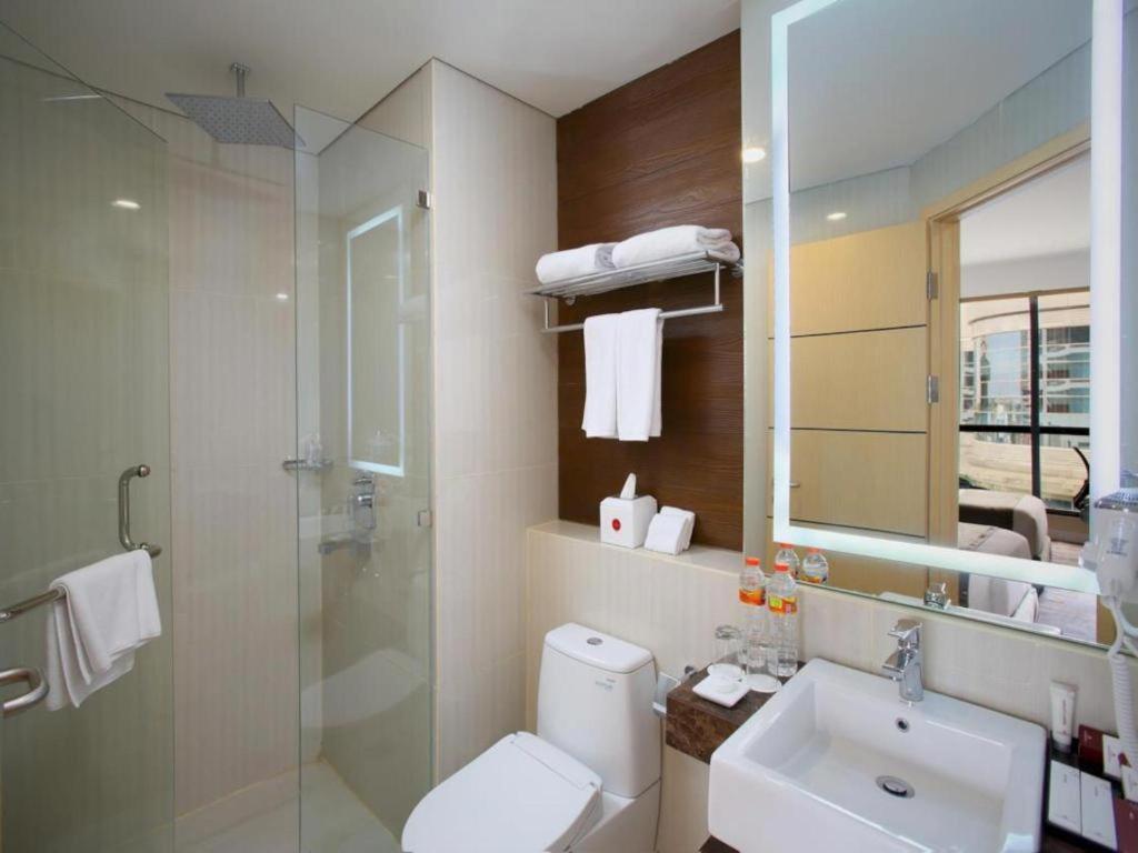 Hotel Grandhika Pemuda Semarang Esterno foto