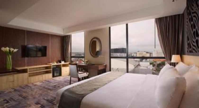 Hotel Grandhika Pemuda Semarang Esterno foto