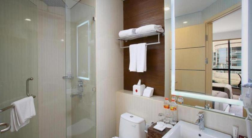Hotel Grandhika Pemuda Semarang Esterno foto