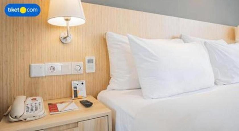 Hotel Grandhika Pemuda Semarang Esterno foto