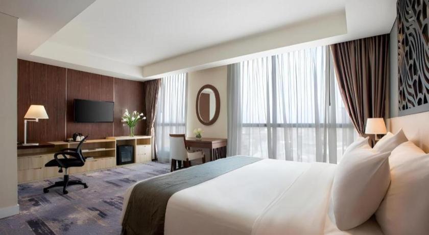 Hotel Grandhika Pemuda Semarang Esterno foto